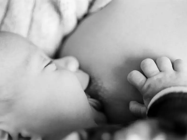 Vitamin K - warum brauchen natürlich ernährte Säuglinge eine Ergänzung?