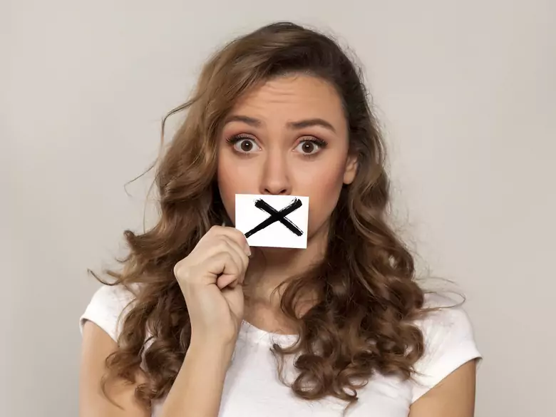 Stimmverlust: Was kann man tun, um die Stimme schneller wiederzuerlangen?