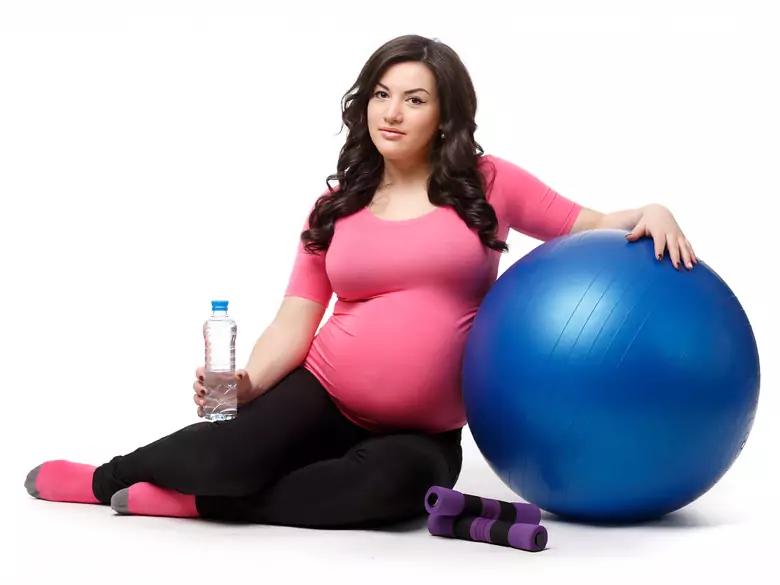 Sechster Monat der Schwangerschaft in Kürze