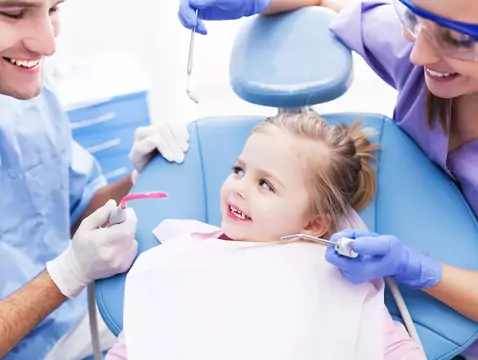 Zahnpflege für Säuglinge und Kinder