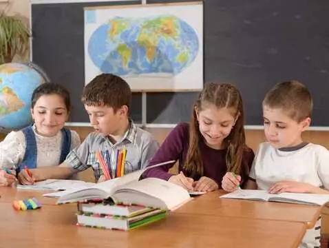 Lernschwierigkeiten, d.h. wenn ein Kind nicht mit seinen Altersgenossen mithalten kann...