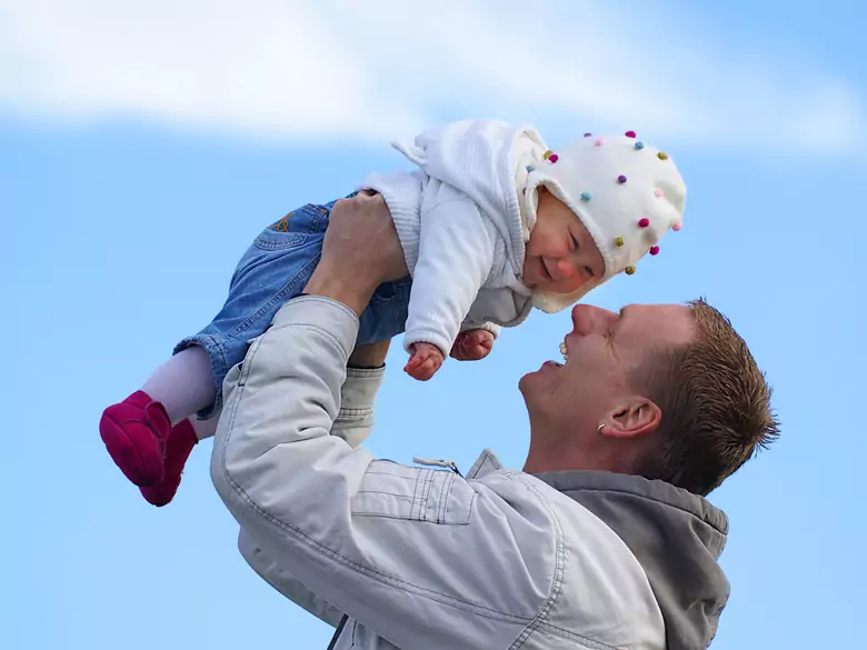 Kann mein Kind mich mit Röteln anstecken?