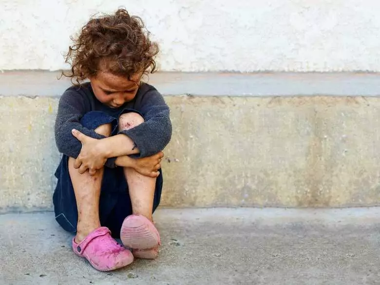 Was kann Einsamkeit in der Kindheit bewirken?