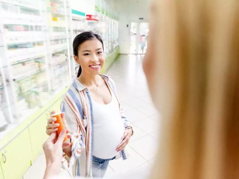 Halsschmerzen in der Schwangerschaft - wie können Sie sich helfen?