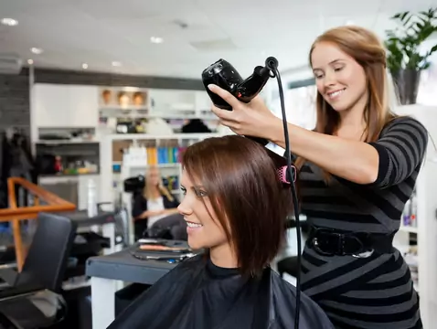 Haare färben während der Schwangerschaft