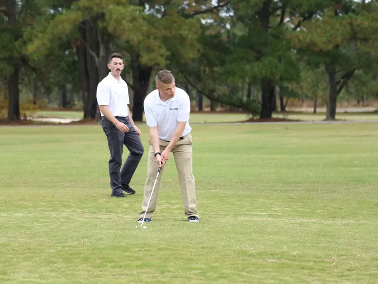 Was sind die Vorteile des Golfspiels?