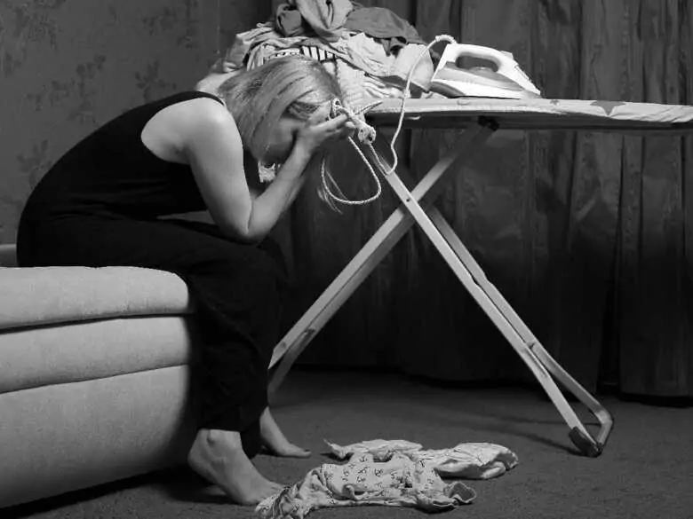 Depressionen und Selbstmordgedanken bei Frauen nach der Geburt