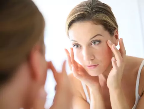 Stress verstärkt dermatologische Probleme bei jungen Menschen