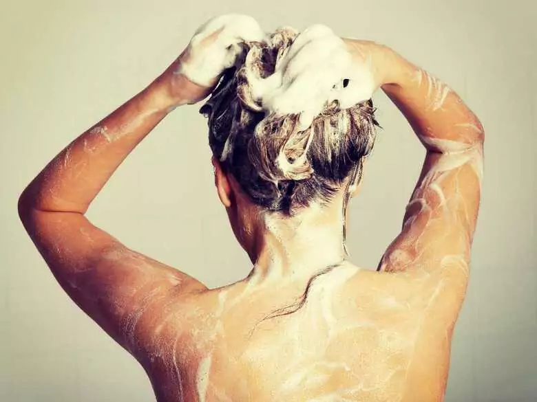 Öl - ein Rezept für kräftiges und gesundes Haar