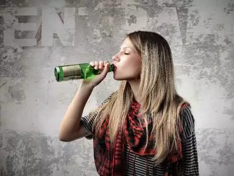 Ursachen des Alkoholismus - biologische Determinanten der Sucht