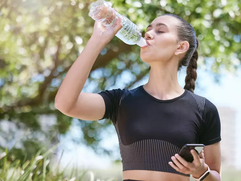 Was sind die Vorteile des Trinkens von Wasser?