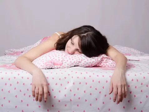 Nächtliche Apnoe - Ursachen, Symptome, Diagnose, Behandlung