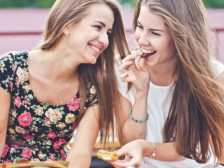 Wie kann man mit Magenproblemen nach einem üppigen Gelage umgehen?