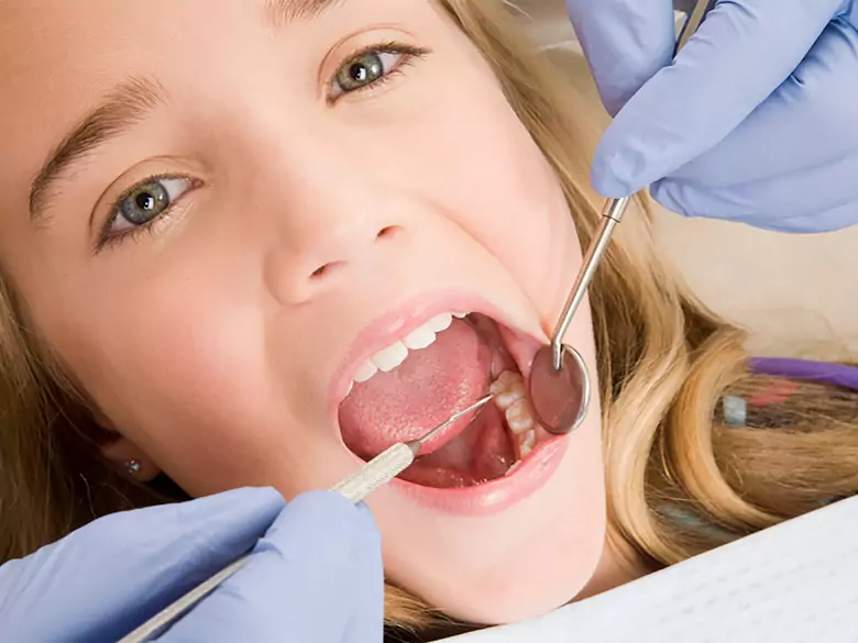 Wie können Sie Ihr Kind von einer Zahnspange überzeugen?