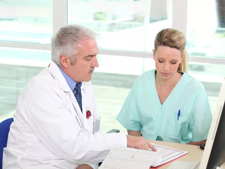 Akute infektiöse Rhinosinusitis - Ursachen, Symptome, Diagnose, Behandlung