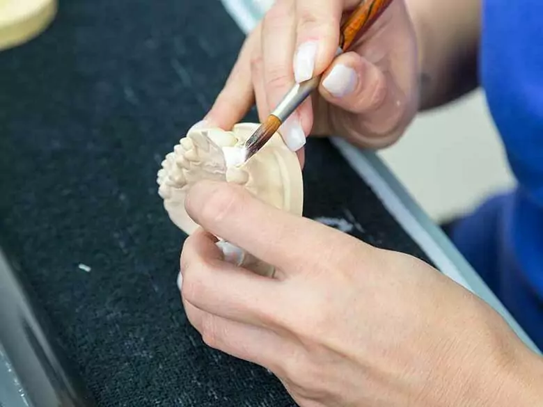 Skelettale Prothesen - ihre Vor- und Nachteile