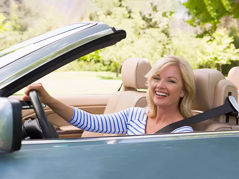 Aus der Serie "Frau am Steuer" - Verkehrsunfall