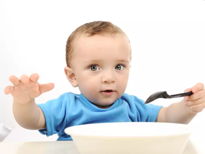Gesunde Zähne bei Kindern - was füttert man den Kleinen? Kontrolle!