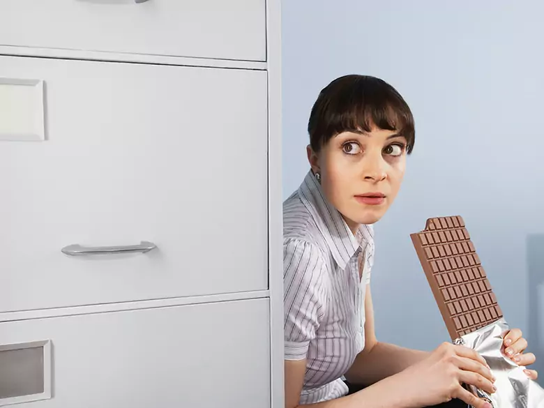 Übermäßiges Essen als Ursache der Gehirnalterung