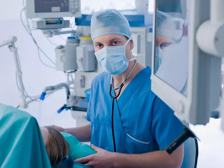 Asymptomatische Pneumozysten im Lungengewebe von Erwachsenen als Gesundheitsrisiko für Kinder