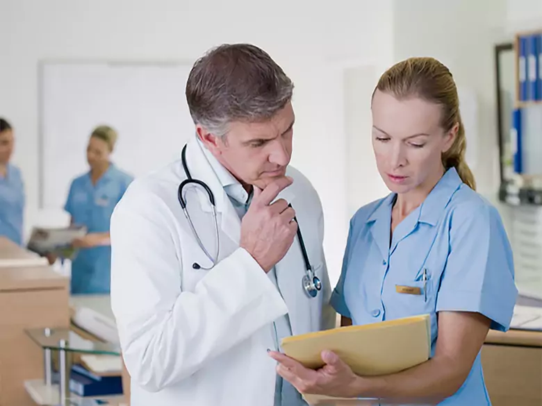 Stein in der Speiseröhre bei einem Neugeborenen: unwahrscheinlich, aber möglich