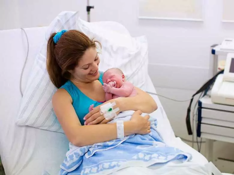 13 Fakten, die Sie nach der Entbindung wissen sollten
