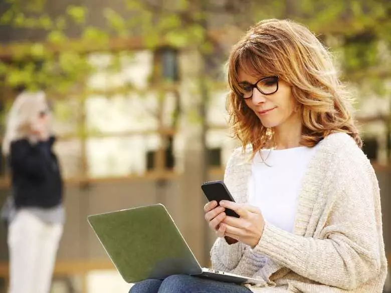 Wie kann man Depressionen verhindern, die durch die Nutzung sozialer Netzwerke verursacht werden?