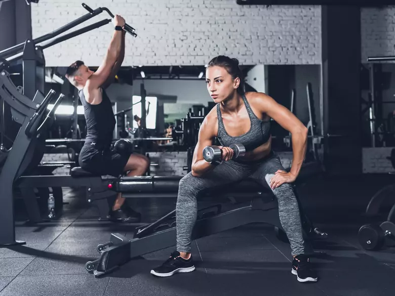 Lohnt es sich, ins Fitnessstudio zu gehen?