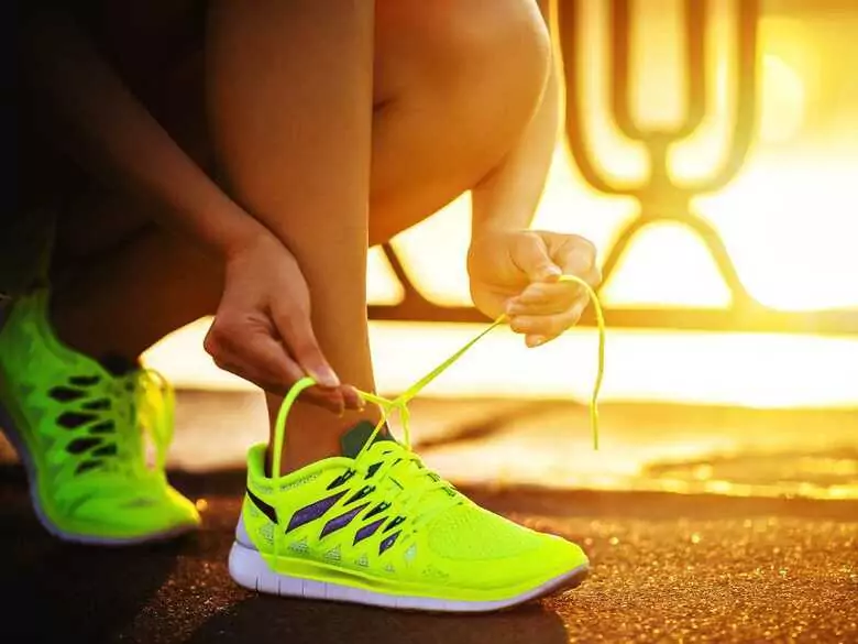 Ich werde Sie an Ihren Schuhen erkennen....