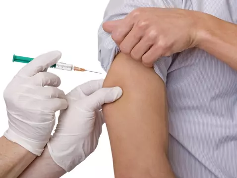Eine vollständige Impfung schließt das Auftreten von Tetanus nicht aus.