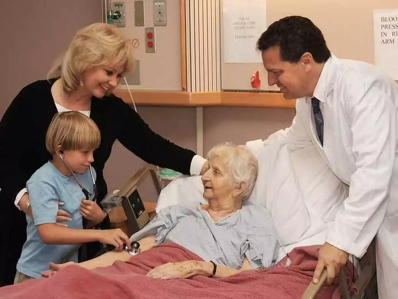 Die Sandwich-Generation - eine wachsende Generation von älteren Menschen