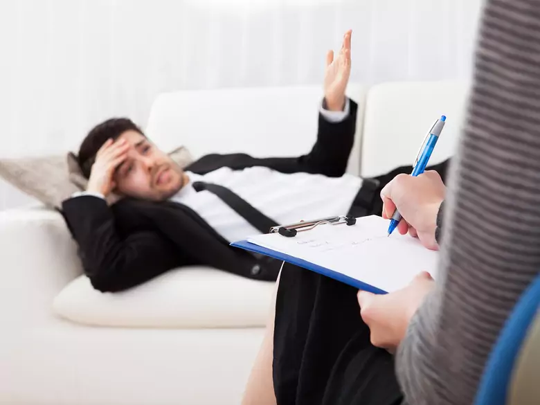 Ein Besuch beim Psychiater - was kann der Arzt fragen?