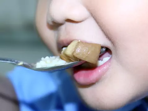 Schluckstörungen oder Dysphagie - Ursachen, Symptome, Diagnose, Behandlung