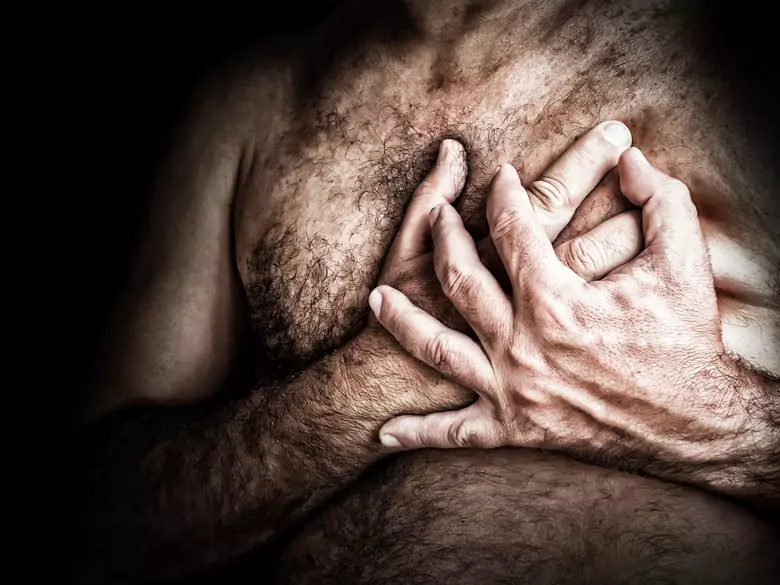 Herzklopfen - ein Symptom der Hyperthyreose - Ursachen, Symptome, Diagnose, Behandlung